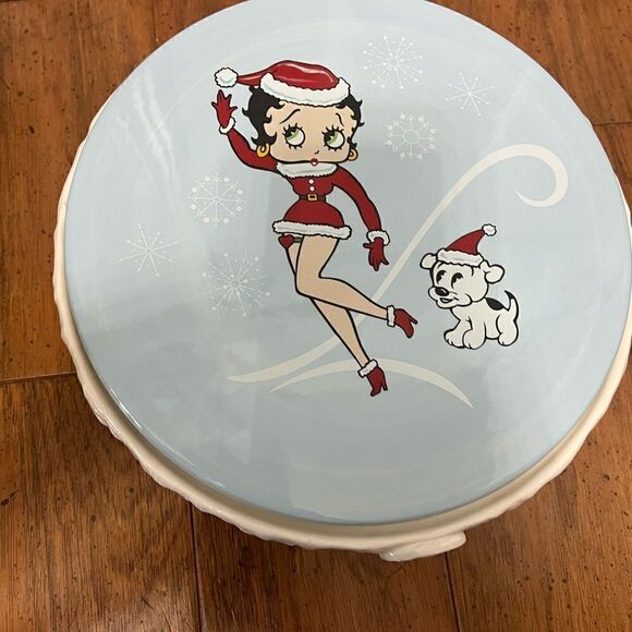 ⚡CLOSET CLEAR-OUT: PRICE DROP⚡ BETTY BOOP CAKE stand and DESSERT SERVER plate - Picture 3 of 9